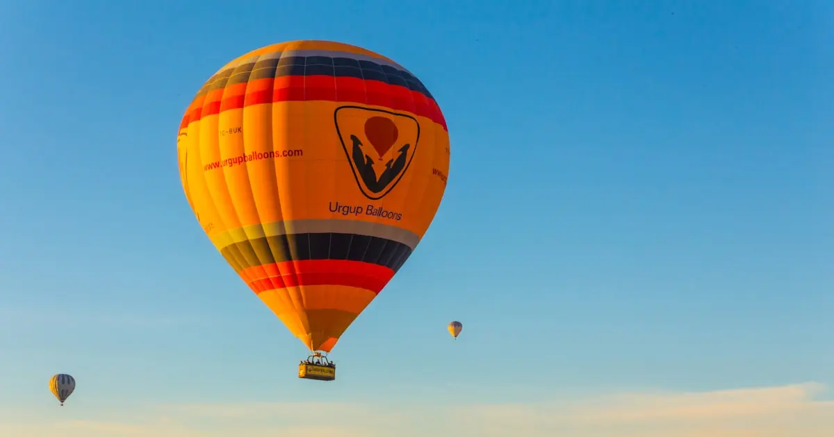 Can You Skydive from a Hot Air Balloon?